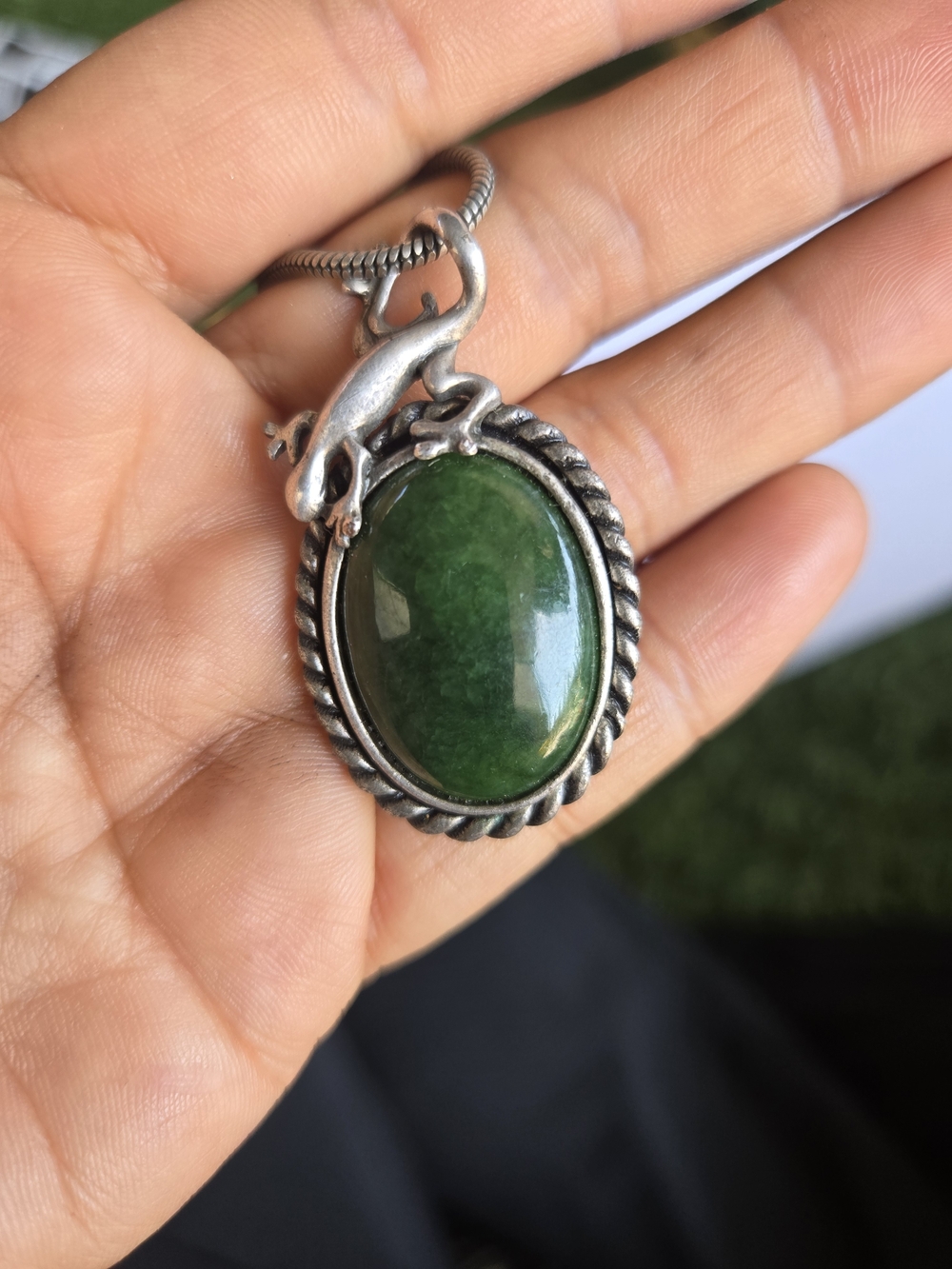 AK Green Stone Lizard Pendant Necklace -